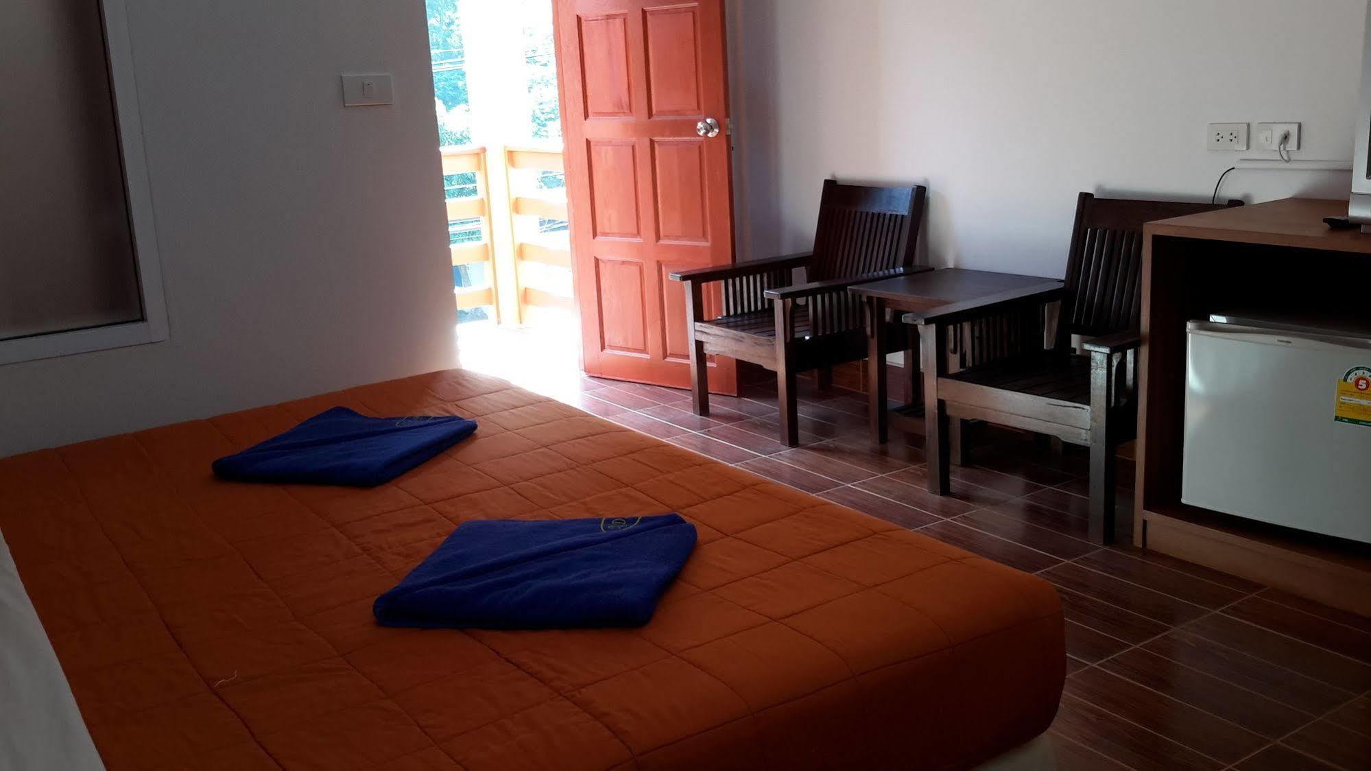 קו לנטה N.D.Hotel מראה חיצוני תמונה